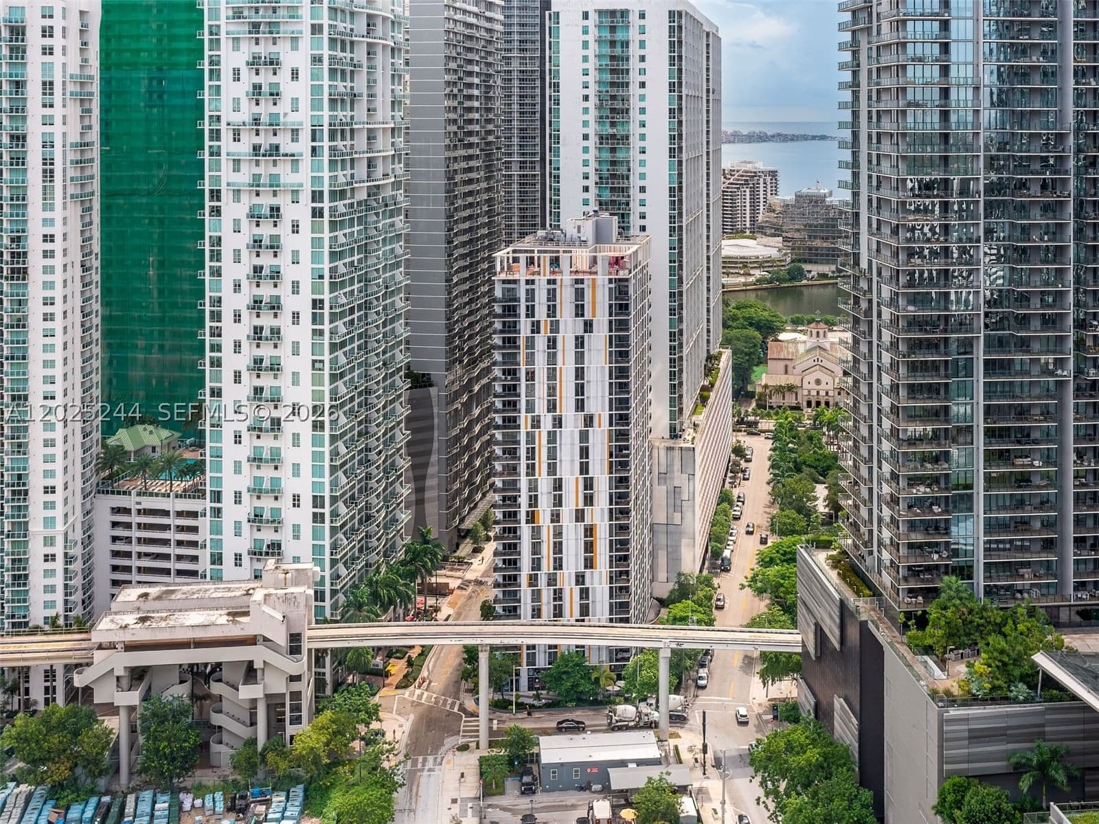 1+1 Condo — 31 6th St #2506, Miami, FL 33131