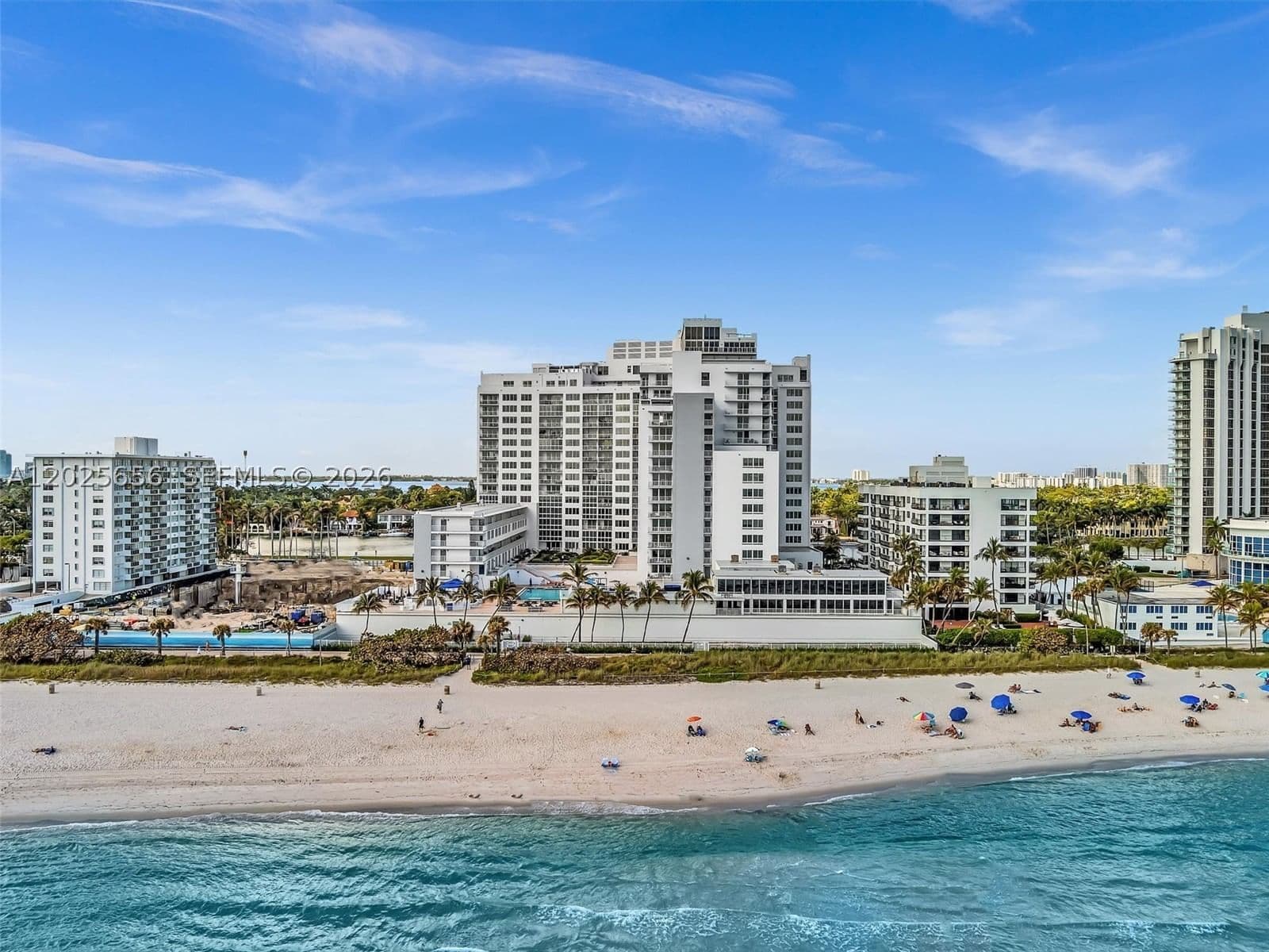 2-bedroom Condo — 5401 Collins Ave #107, Miami Beach, FL 33140