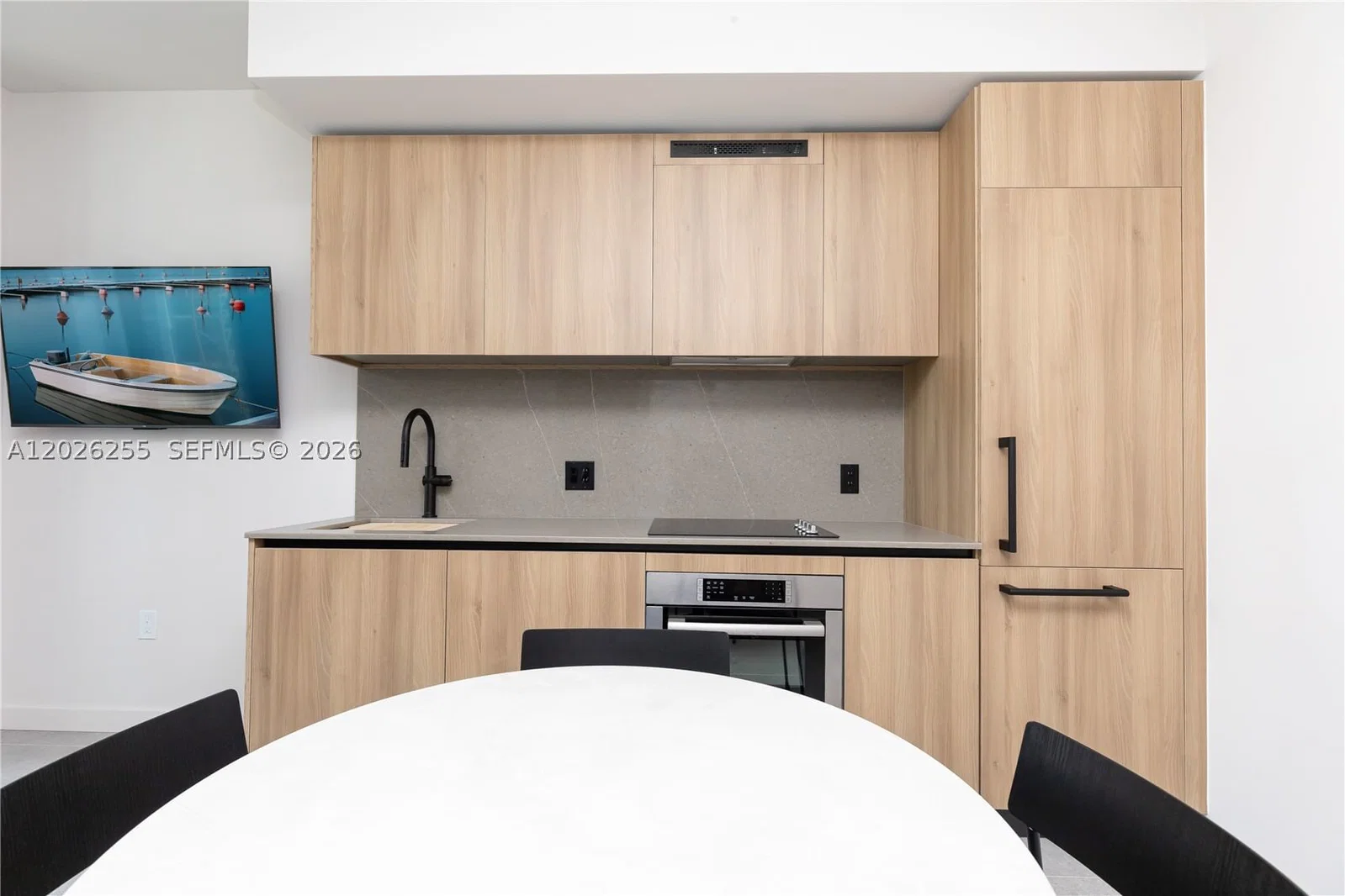 1-bedroom Condo — 121 5th St #510, Miami, FL 33132
