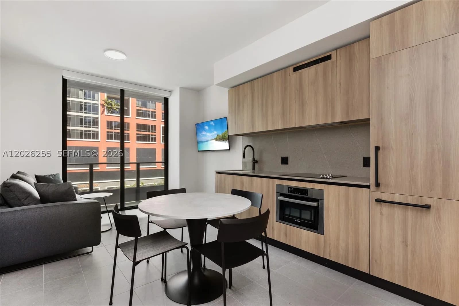 1-bedroom Condo — 121 5th St #510, Miami, FL 33132