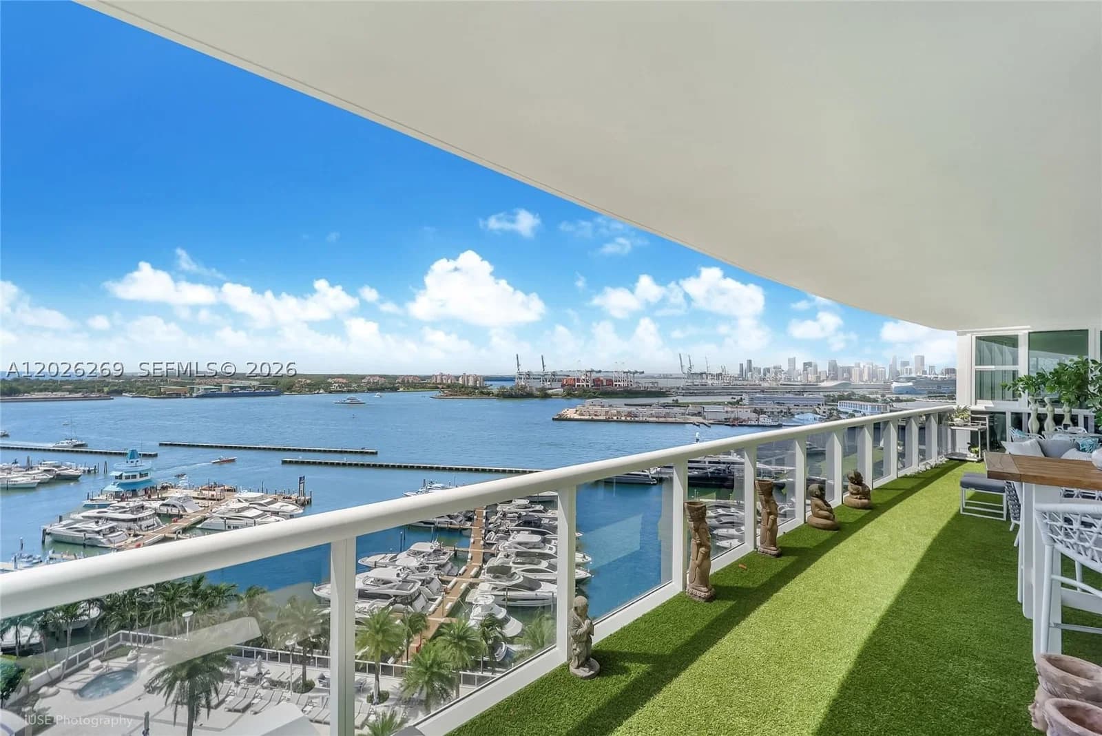 3-bedroom Condo — 400 Alton Rd #1506, Miami Beach, FL 33139