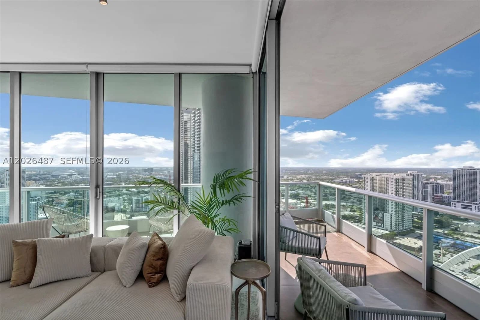 2-bedroom Condo — 900 Biscayne Blvd #4412, Miami, FL 33132