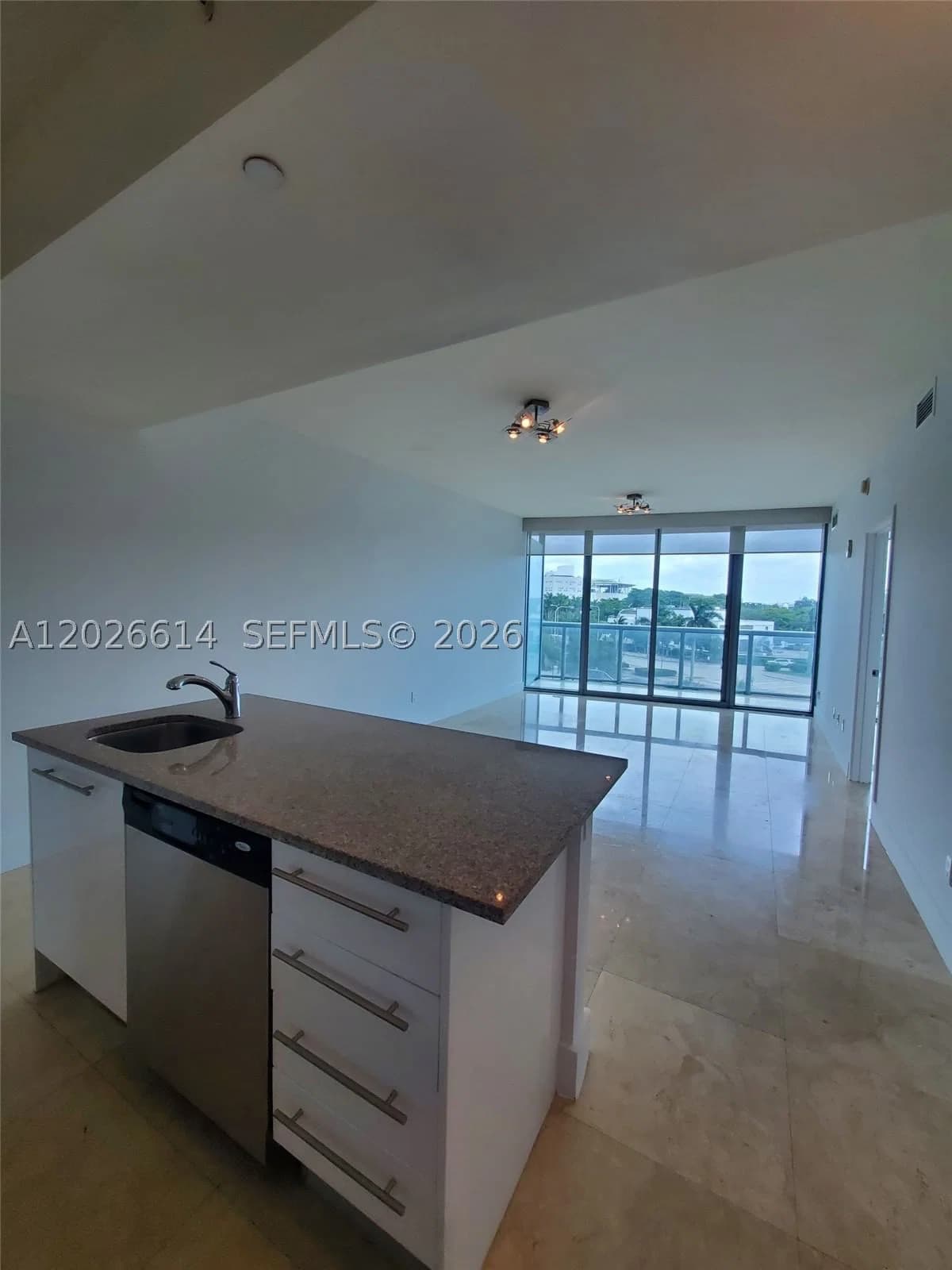 1-bedroom Condo — 888 Biscayne Blvd #311, Miami, FL 33132