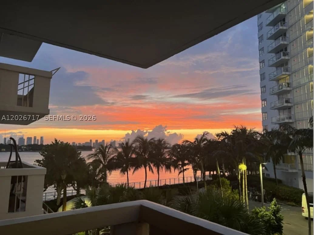 Condo — 800 West Ave #342, Miami Beach, FL 33139