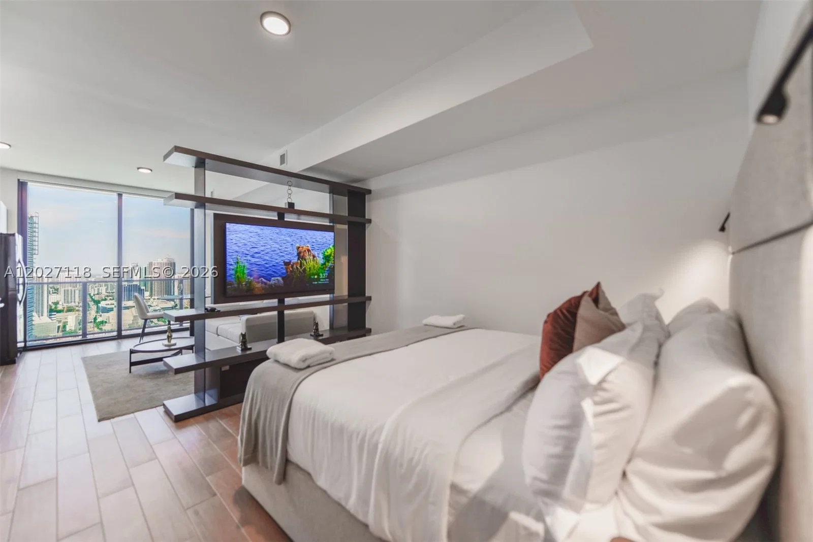 1-bedroom Condo — 398 5th St #3505, Miami, FL 33132