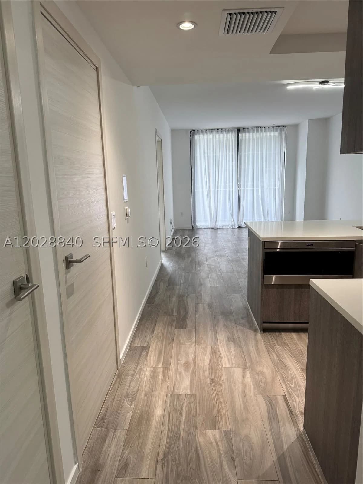 1+1 Condo — 801 Miami Ave #1808, Miami, FL 33130