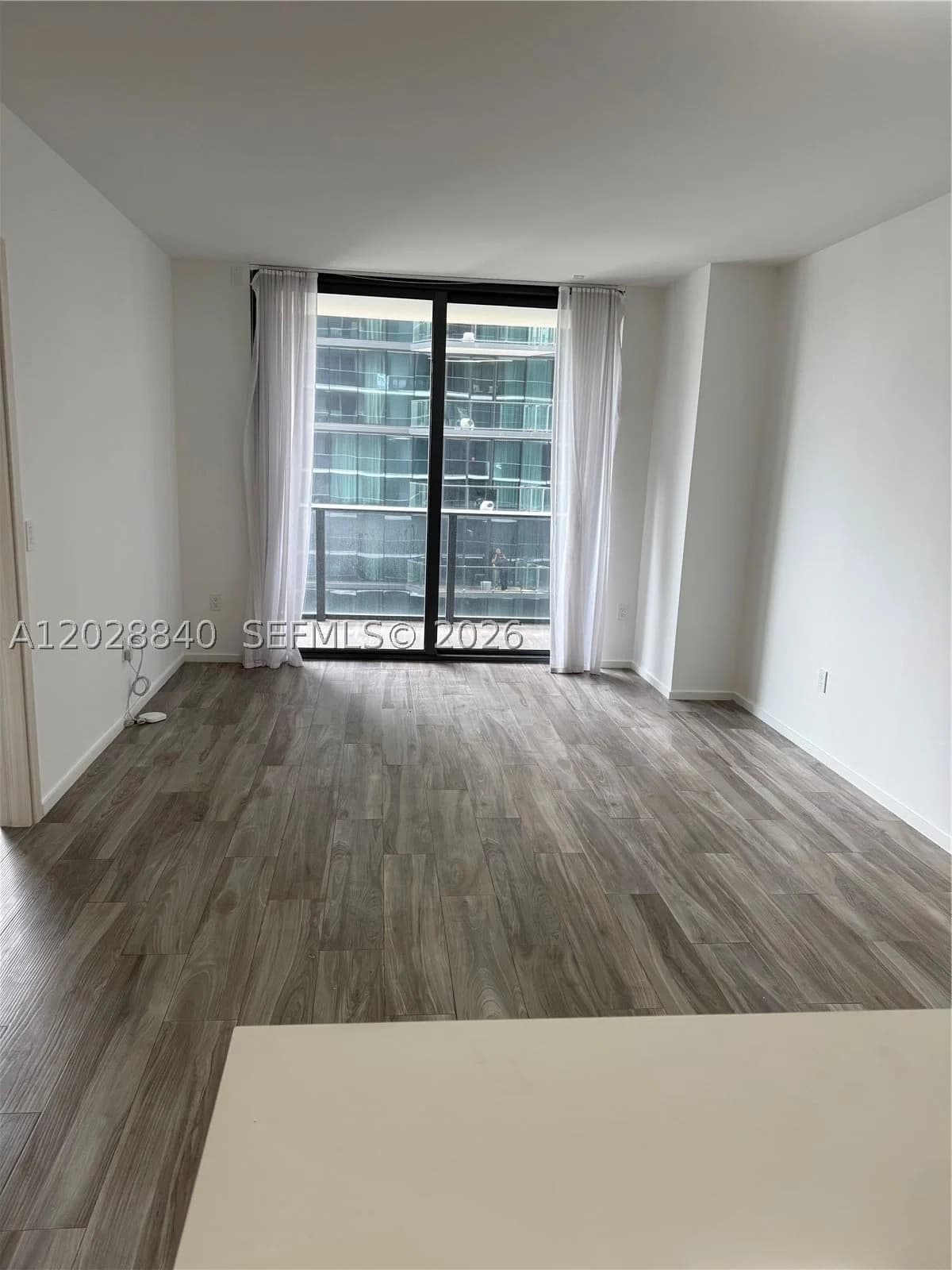 1+1 Condo — 801 Miami Ave #1808, Miami, FL 33130