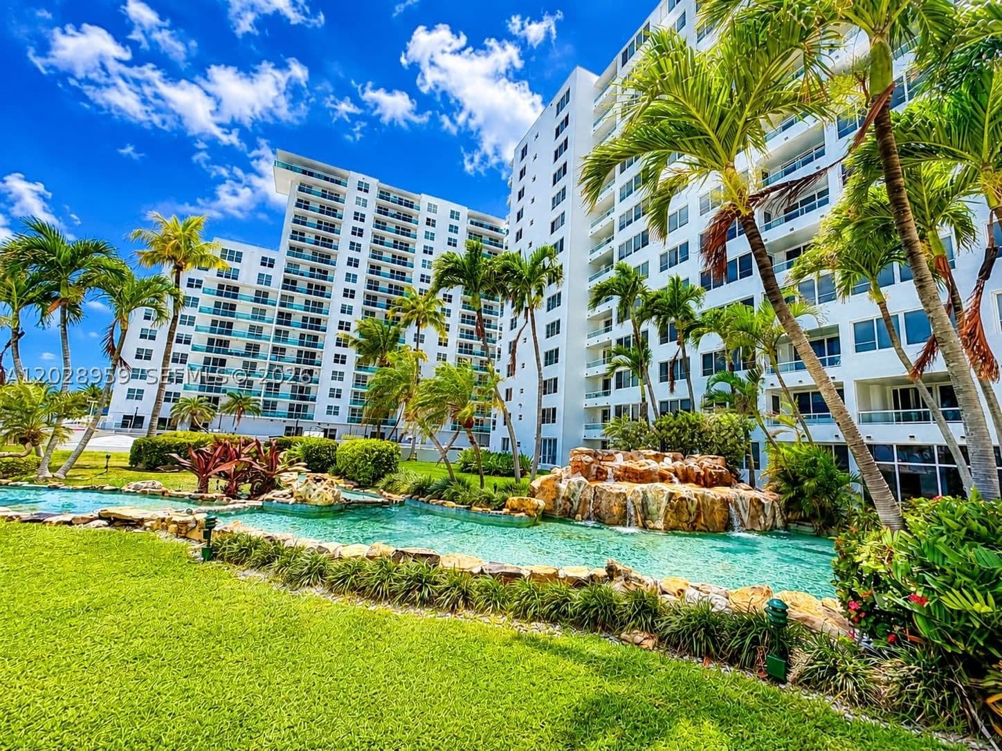 2-bedroom Condo — 5005 Collins Ave #616, Miami Beach, FL 33140
