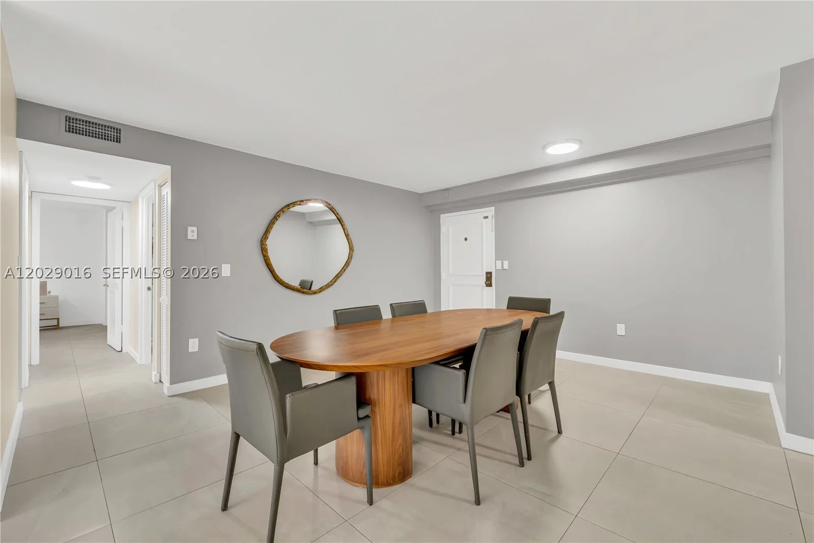 2-bedroom Condo — 1450 Brickell Bay Dr #1815, Miami, FL 33131