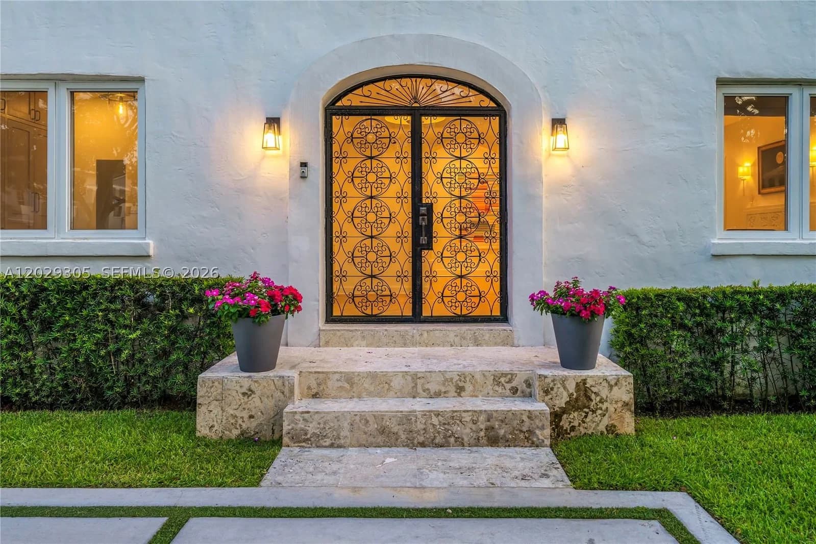 4+1 Müstakil ev — 1544 Plasentia Ave, Coral Gables, FL 33134