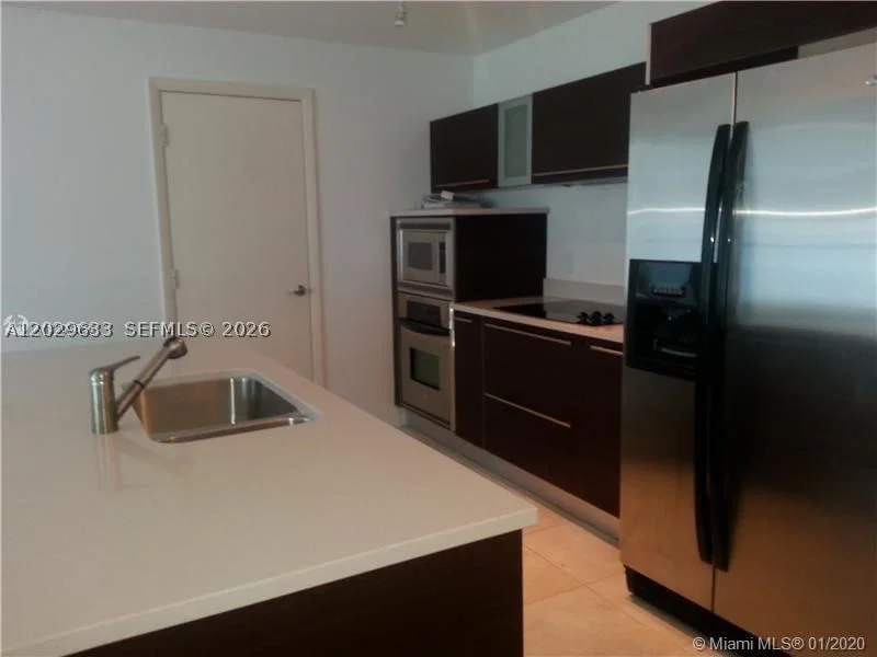 1+1 Condo — 1900 Bayshore Dr #3517, Miami, FL 33132
