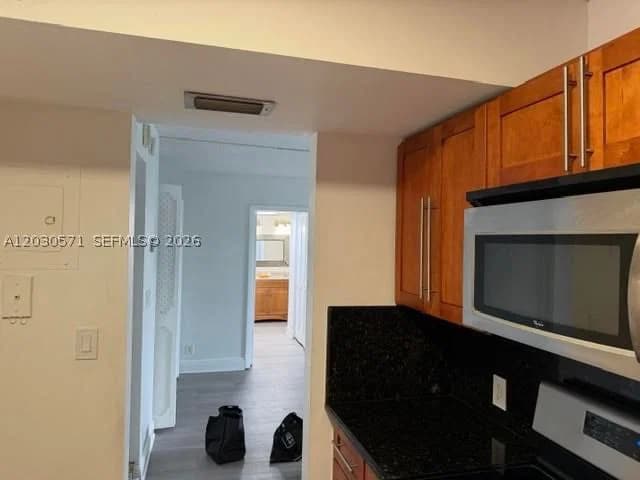 2+1 Condo — 3301 Country Club Dr #407, Aventura, FL 33180