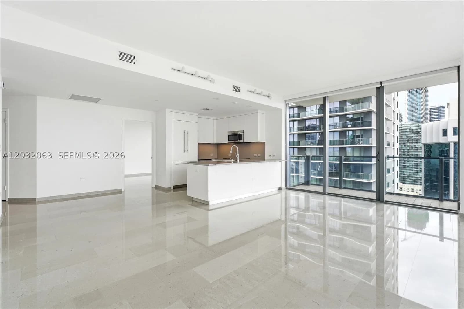 3+1 Condo — 88 7th St #2302, Miami, FL 33130
