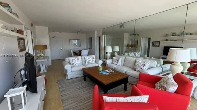 2+1 Condo — 5161 Collins Ave #1702, Miami Beach, FL 33140