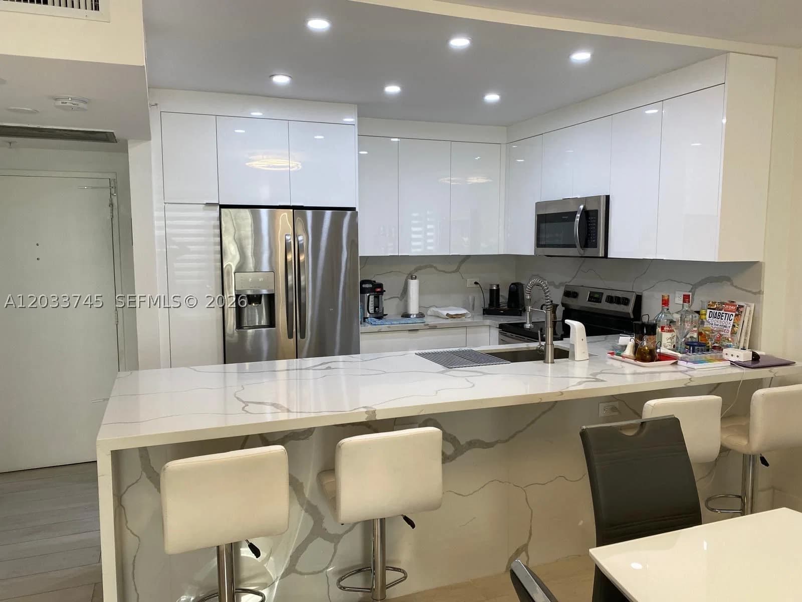 2+1 Condo — 5601 Collins Ave #622, Miami Beach, FL 33140