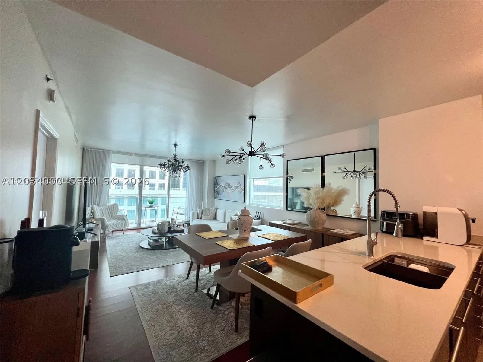 2-bedroom Condo — 500 Brickell Ave #1410, Miami, FL 33131