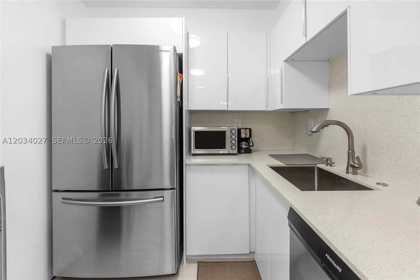 2+1 Condo — 1849 Ocean Dr #212, Hallandale Beach, FL 33009