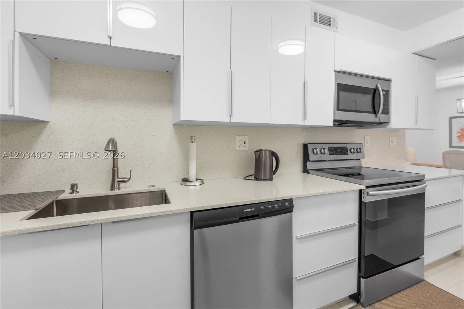 2+1 Condo — 1849 Ocean Dr #212, Hallandale Beach, FL 33009