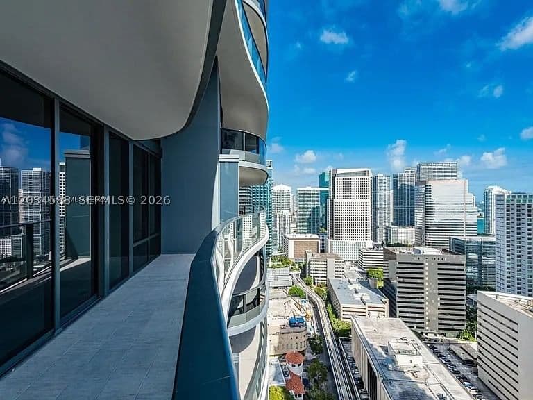 2-bedroom Condo — 1000 Brickell Plz #3509, Miami, FL 33131