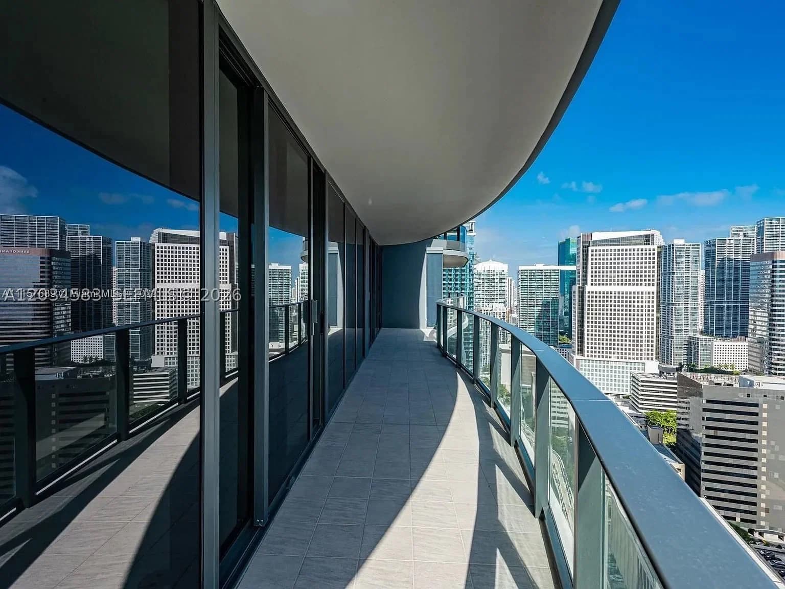 2-bedroom Condo — 1000 Brickell Plz #3509, Miami, FL 33131