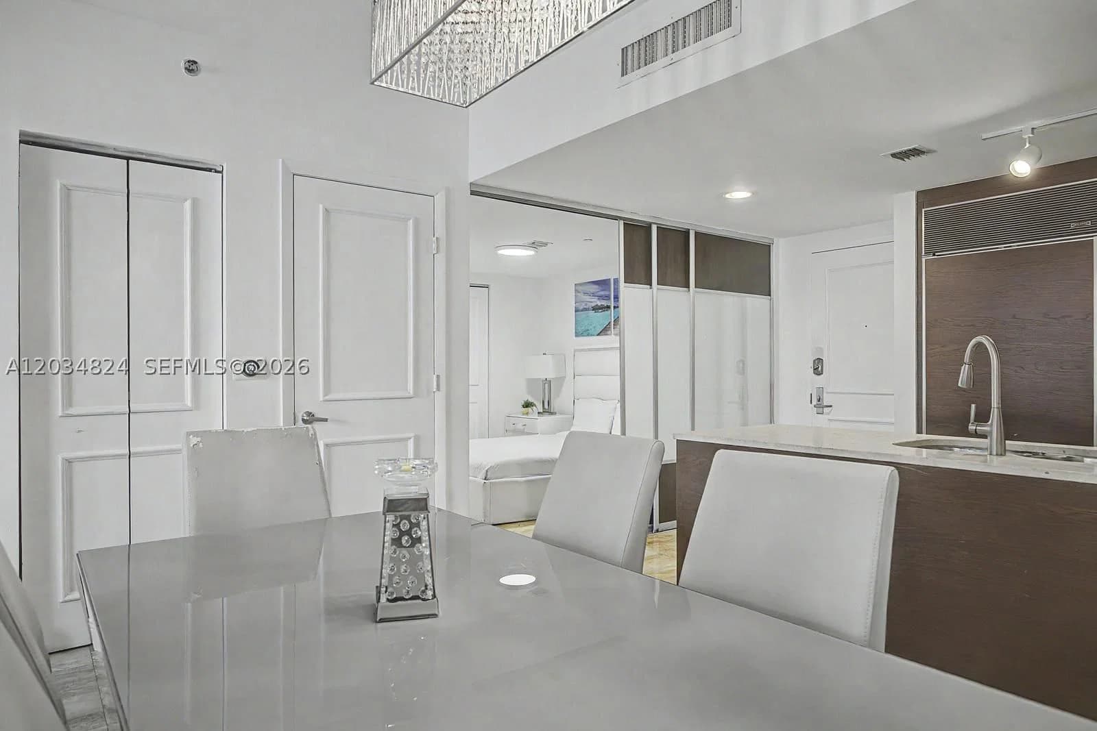 2+1 Condo — 485 Brickell Ave #2009, Miami, FL 33131