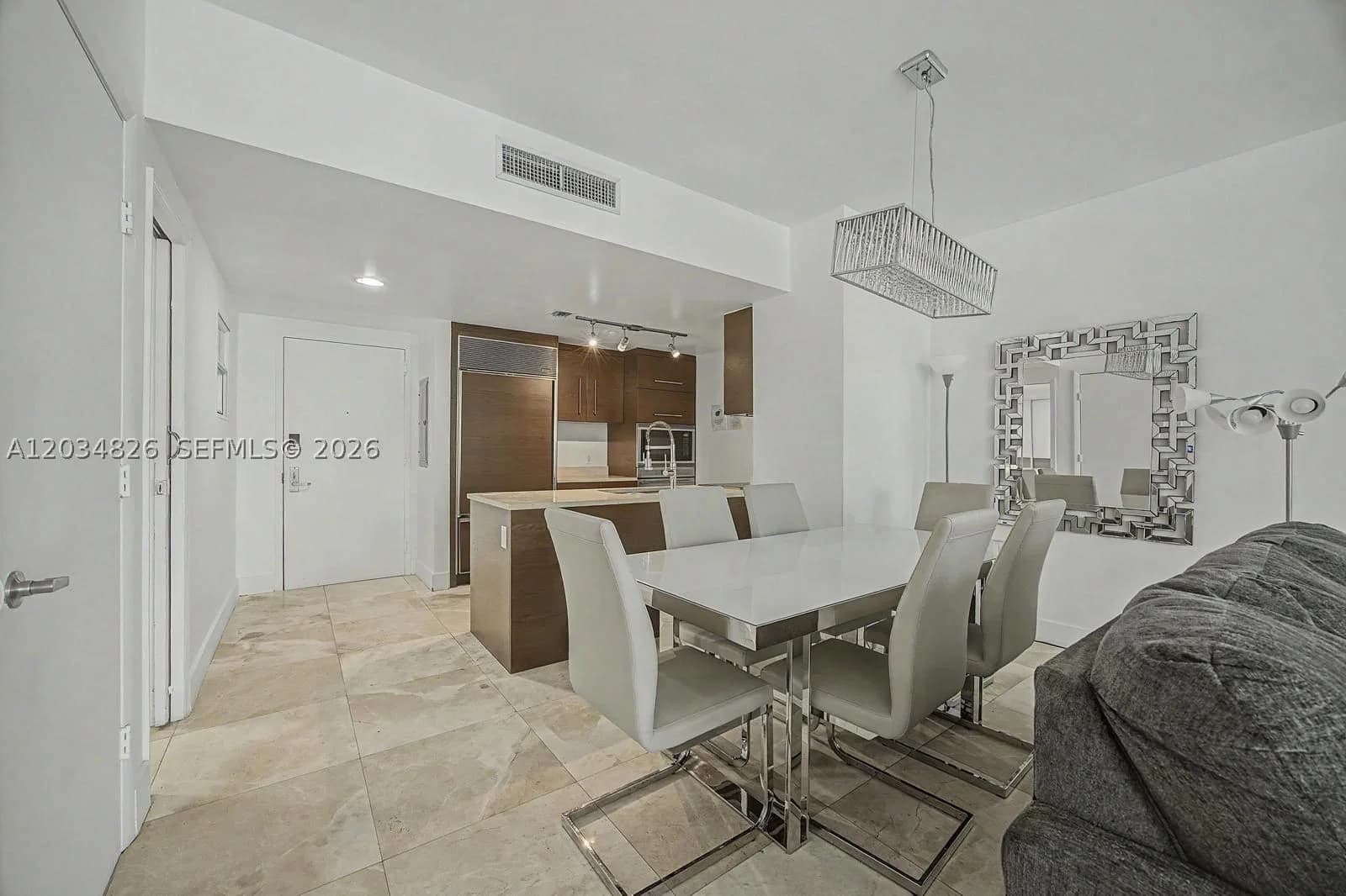 2+1 Condo — 485 Brickell Ave #2209, Miami, FL 33131