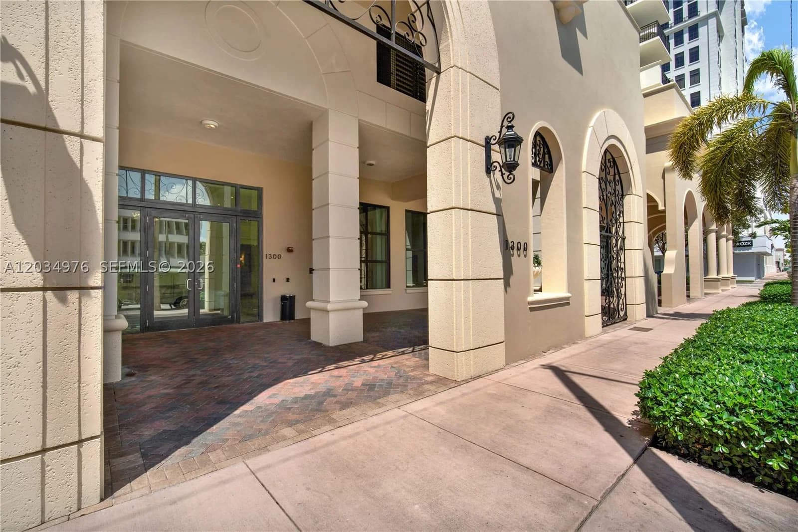 2+1 Condo — 1300 Ponce De Leon Blvd #901, Coral Gables, FL 33134