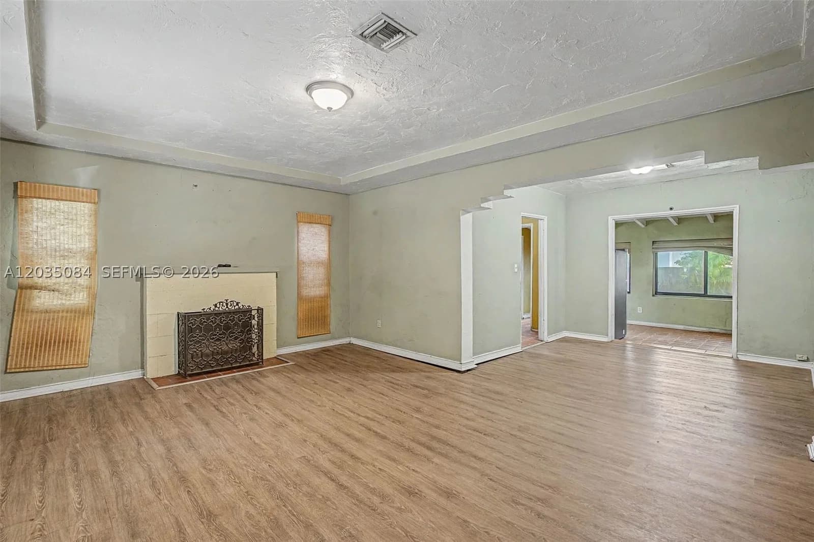 3+1 Müstakil ev — 583 47th St, Miami, FL 33127