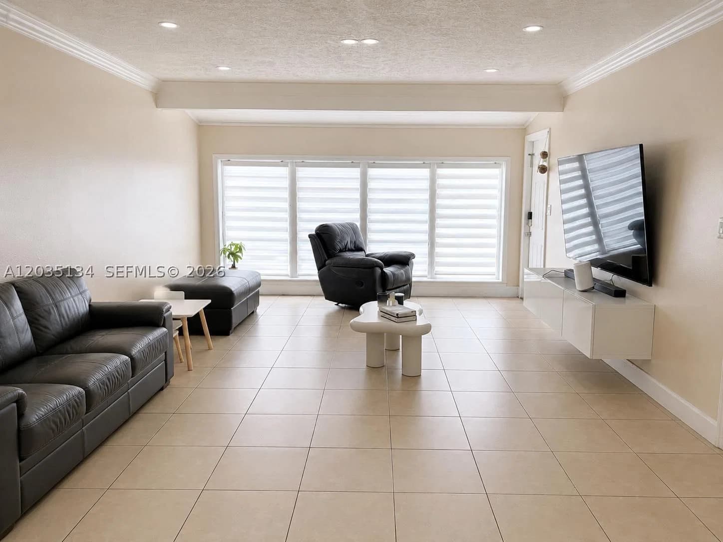 3+1 Müstakil ev — 9515 Dominican Dr, Cutler Bay, FL 33189