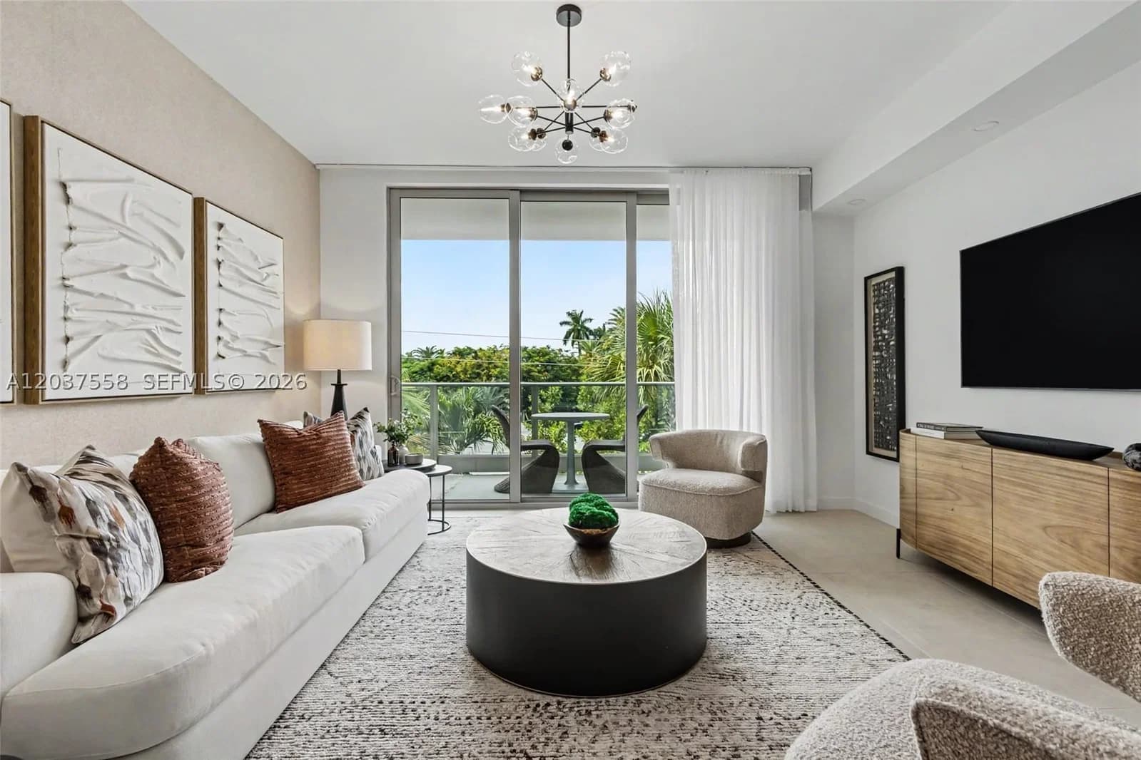 2+1 Condo — 2200 Brickell Ave #220, Miami, FL 33129