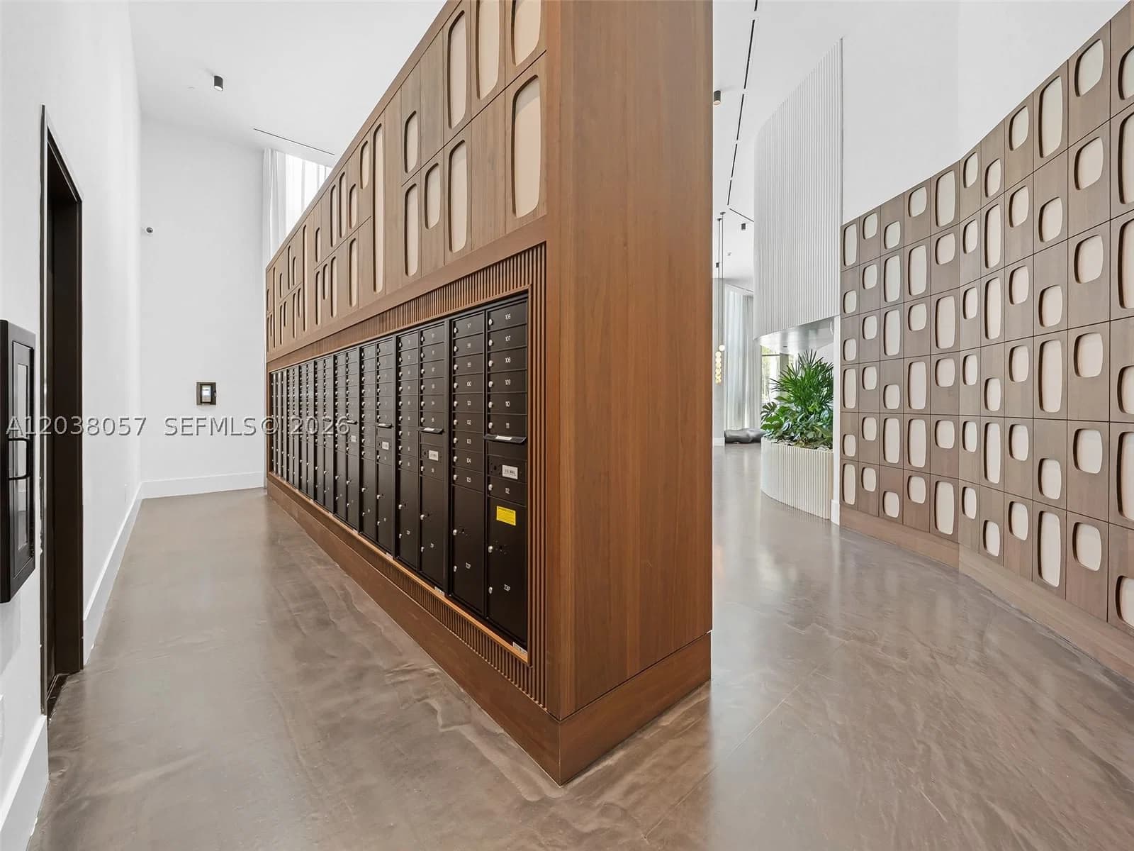 1-bedroom Condo — 2200 Brickell Ave #117, Miami, FL 33129