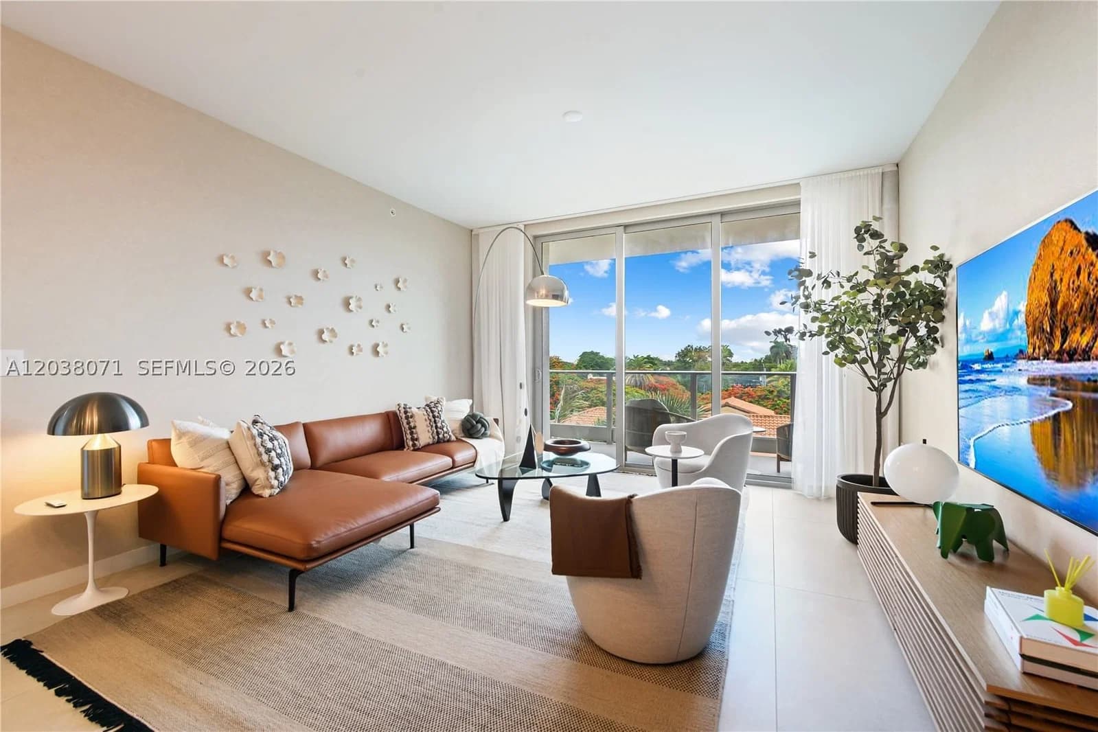 1+1 Condo — 2200 Brickell Ave #308, Miami, FL 33129