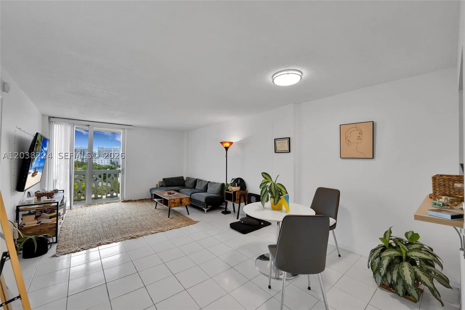 1-bedroom Condo — 1020 Meridian Ave #715, Miami Beach, FL 33139