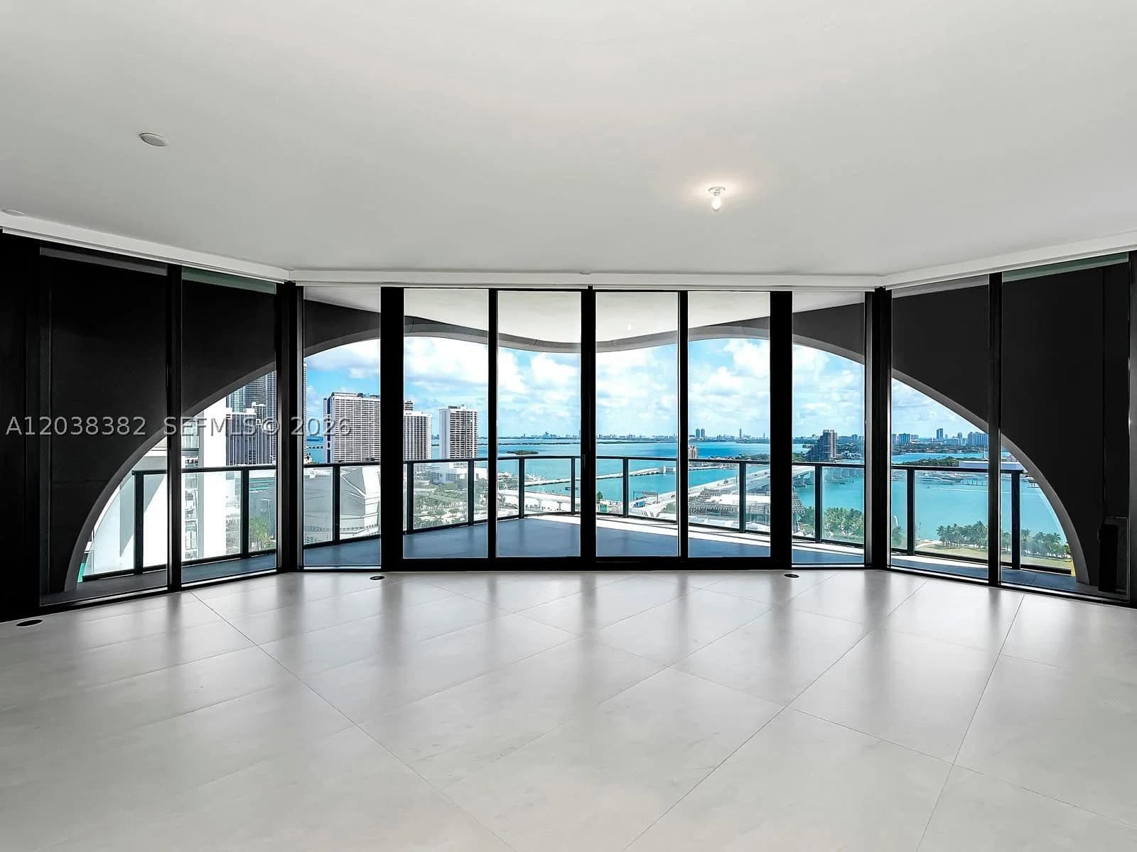 4+1 Condo — 1000 Biscayne Blvd #2002, Miami, FL 33132