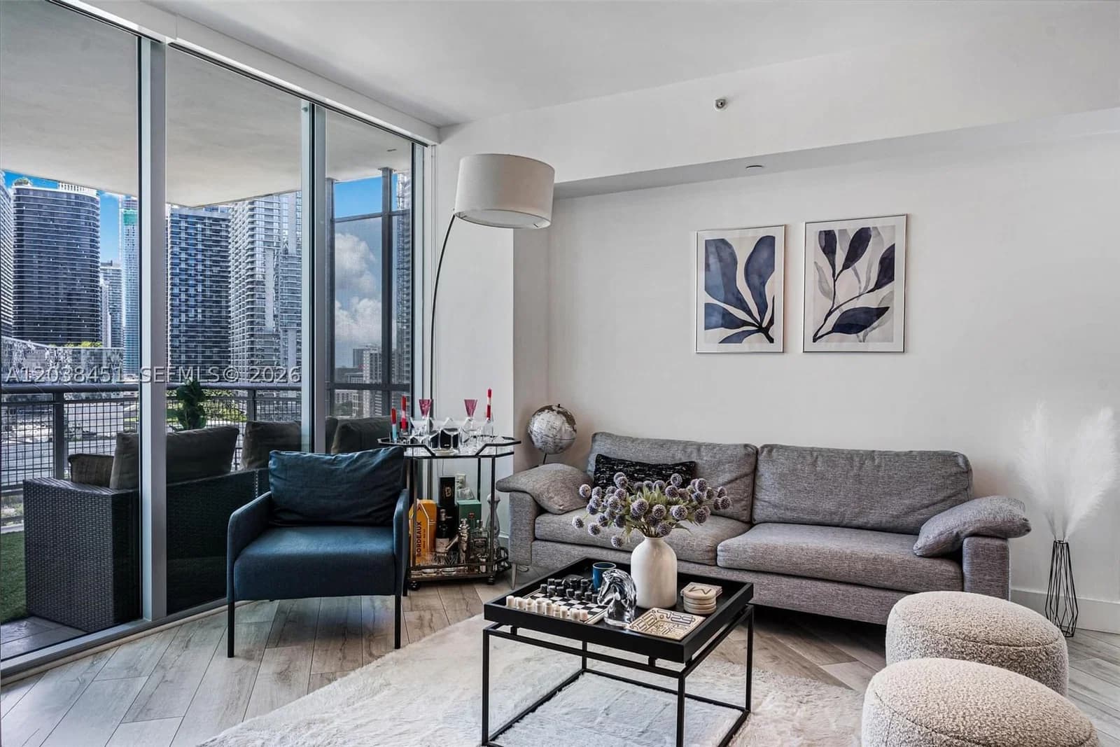 1-bedroom Condo — 350 Miami Ave #2108, Miami, FL 33130