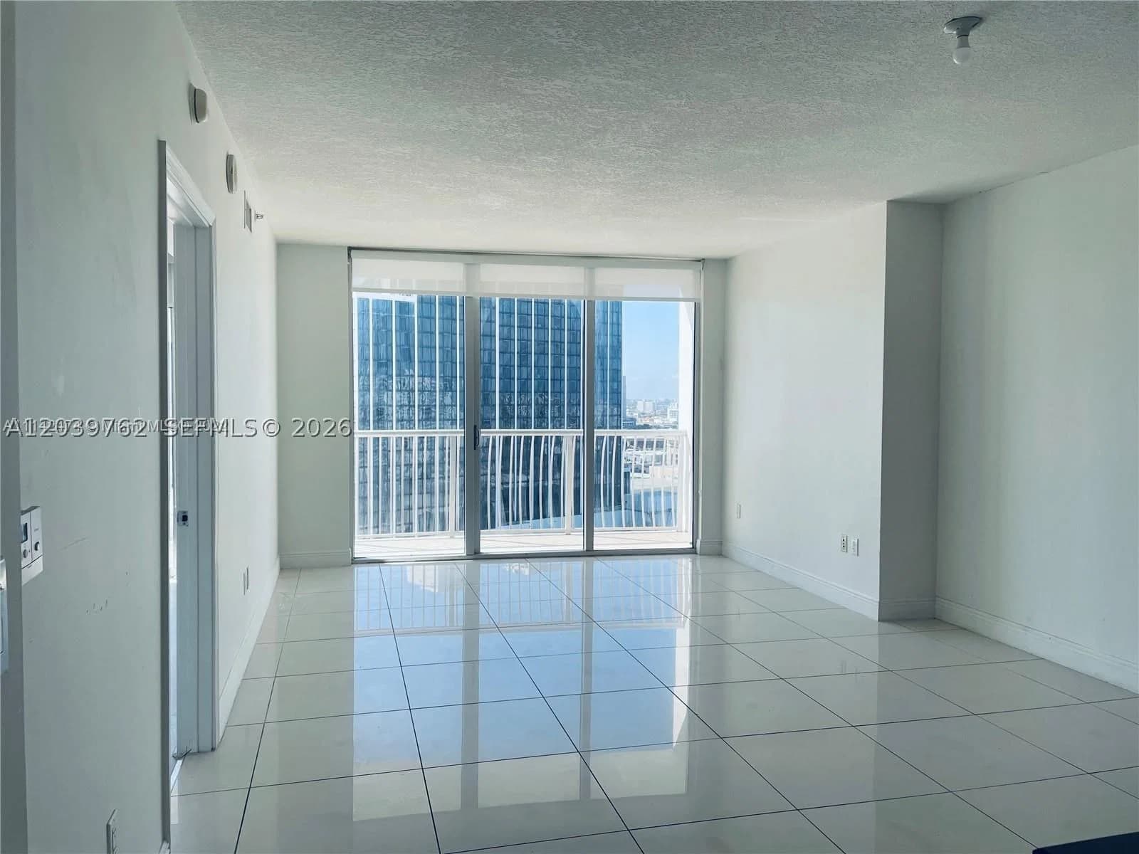 1+1 Condo — 1750 Bayshore Dr #2112, Miami, FL 33132