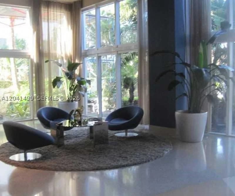 2-bedroom Condo — 6365 Collins Ave #1707, Miami Beach, FL 33141