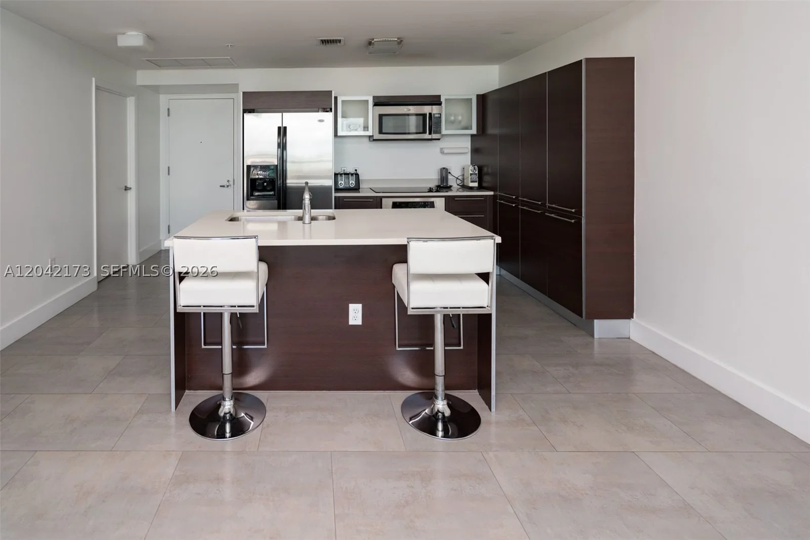 2+1 Condo — 1900 Bayshore Dr #3514, Miami, FL 33132