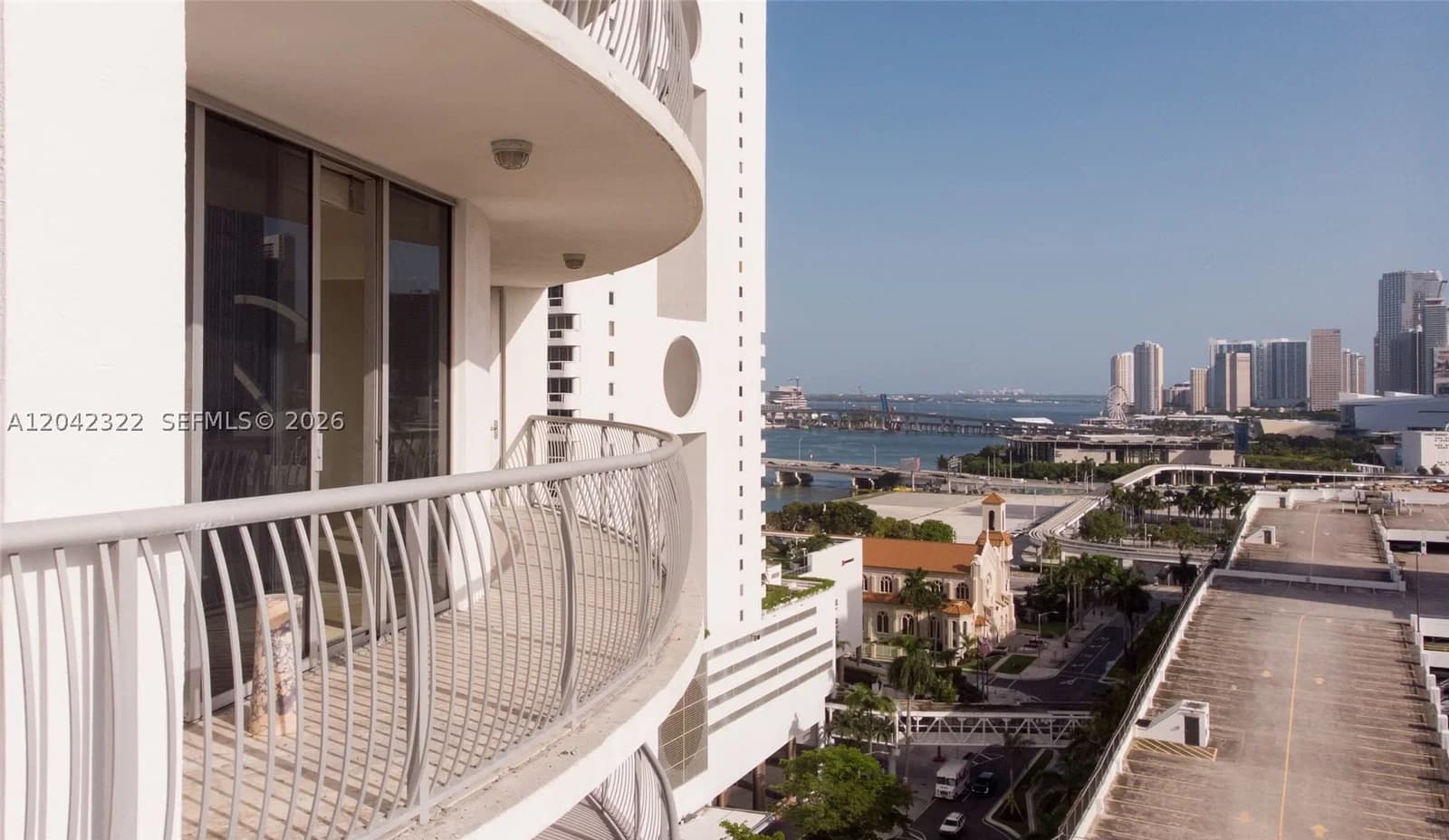 2+1 Condo — 1750 Bayshore Dr #1814, Miami, FL 33132