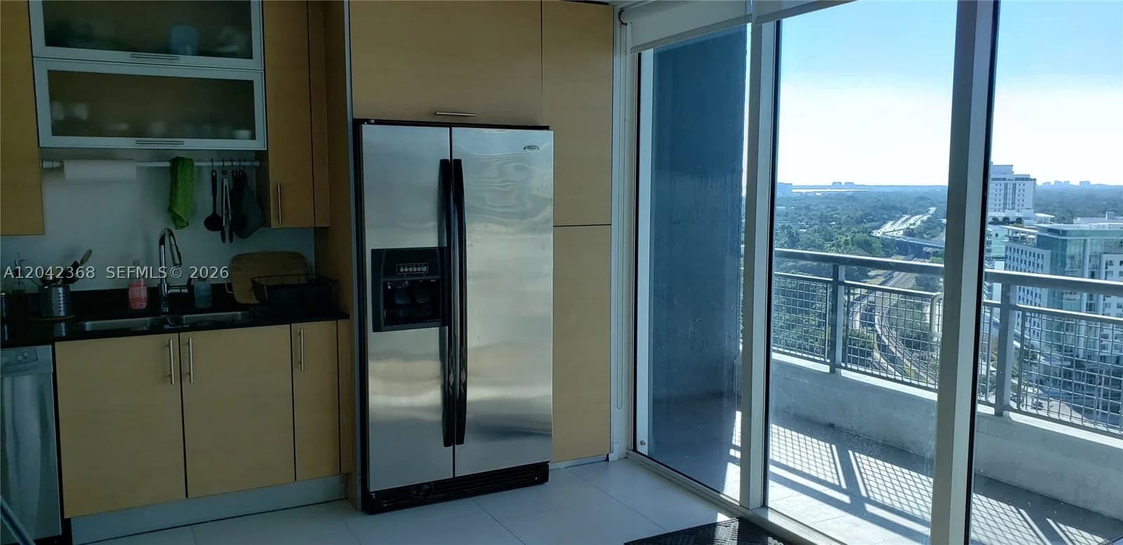 1+1 Condo — 60 13th St #1621, Miami, FL 33130