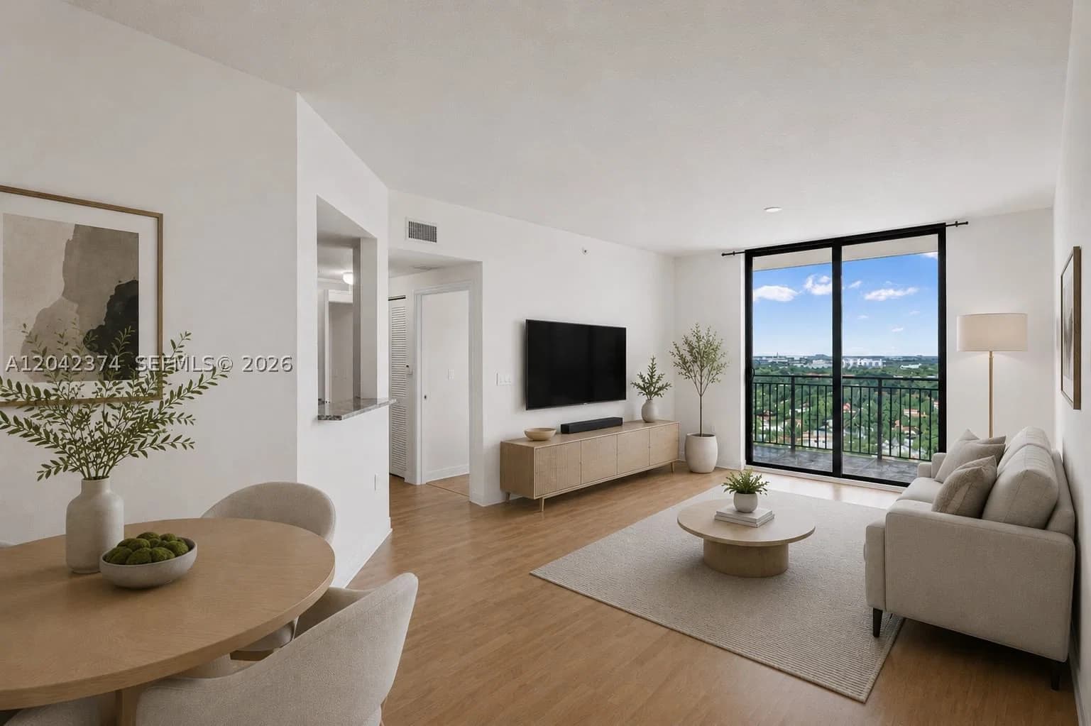 2+1 Condo — 888 Douglas Rd #1405, Coral Gables, FL 33134