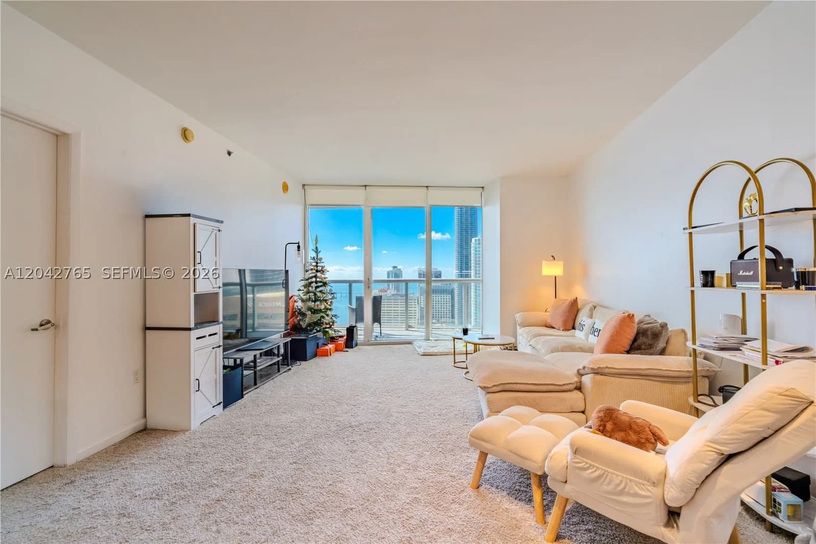 1+1 Condo — 495 Brickell Ave #4609, Miami, FL 33131