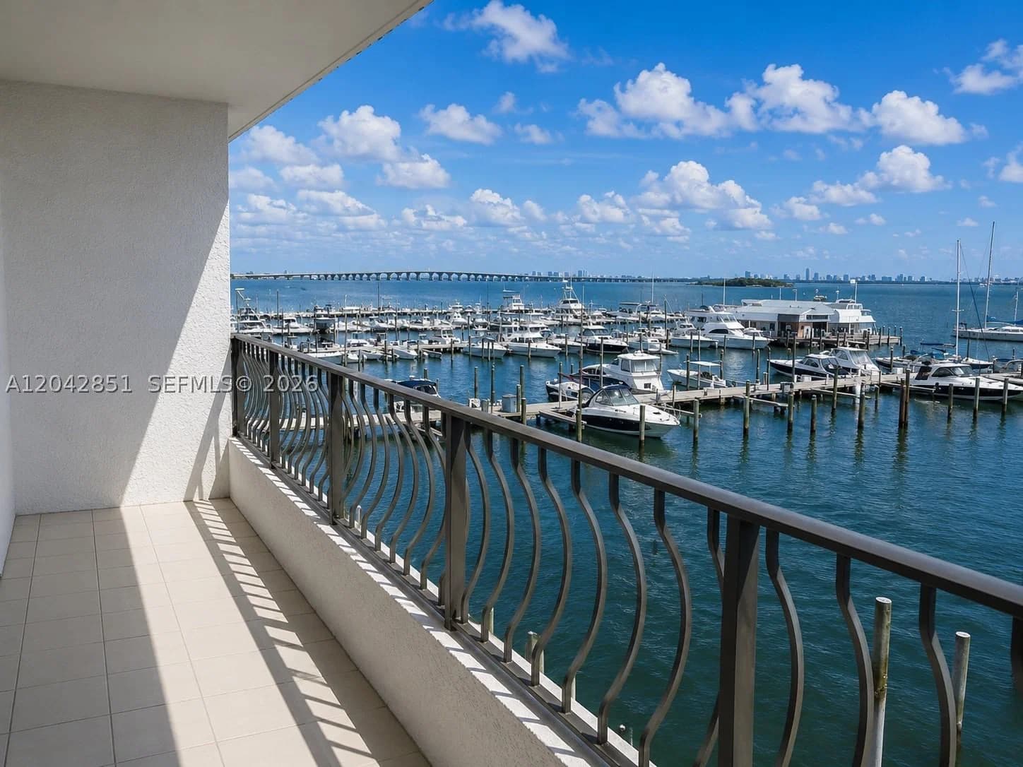 Condo — 555 15th St #403, Miami, FL 33132