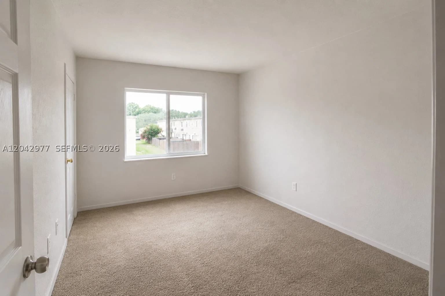 4-bedroom Condo — 420 84th Ter #420, Miami, FL 33150