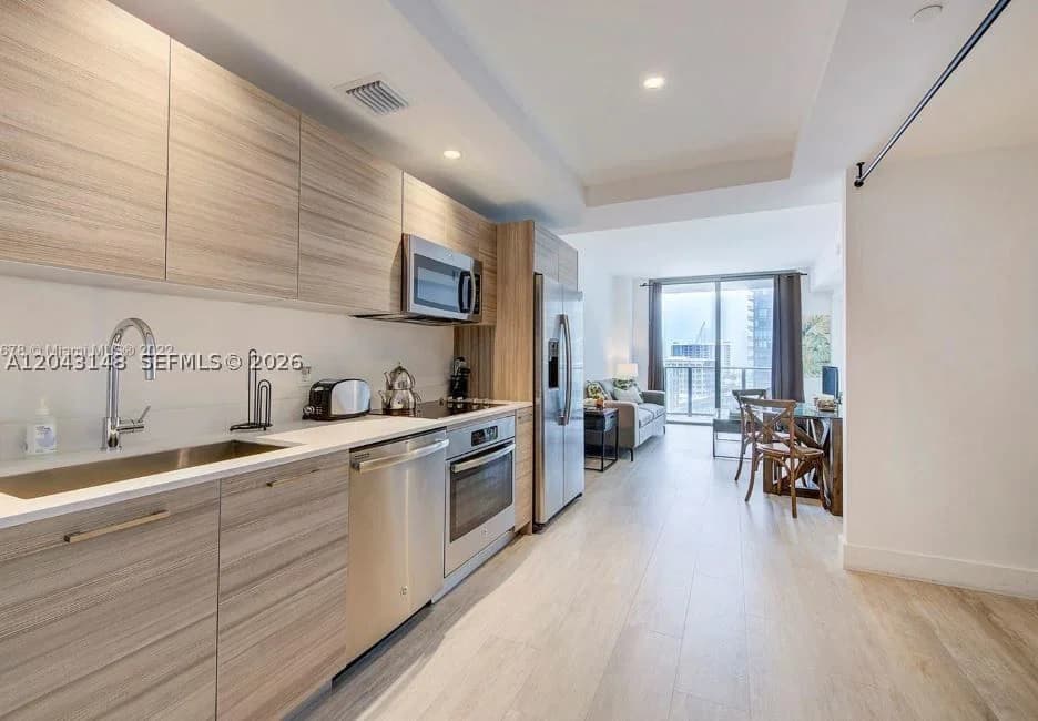 1+1 Condo — 121 34th St #1603, Miami, FL 33137