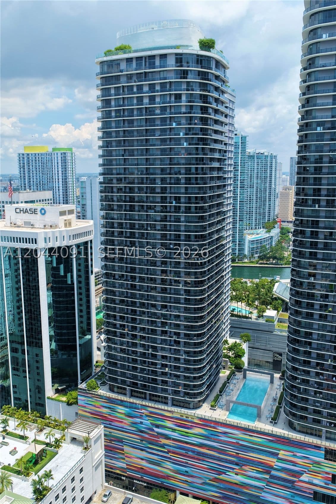 2+1 Condo — 55 9th St #2208, Miami, FL 33130