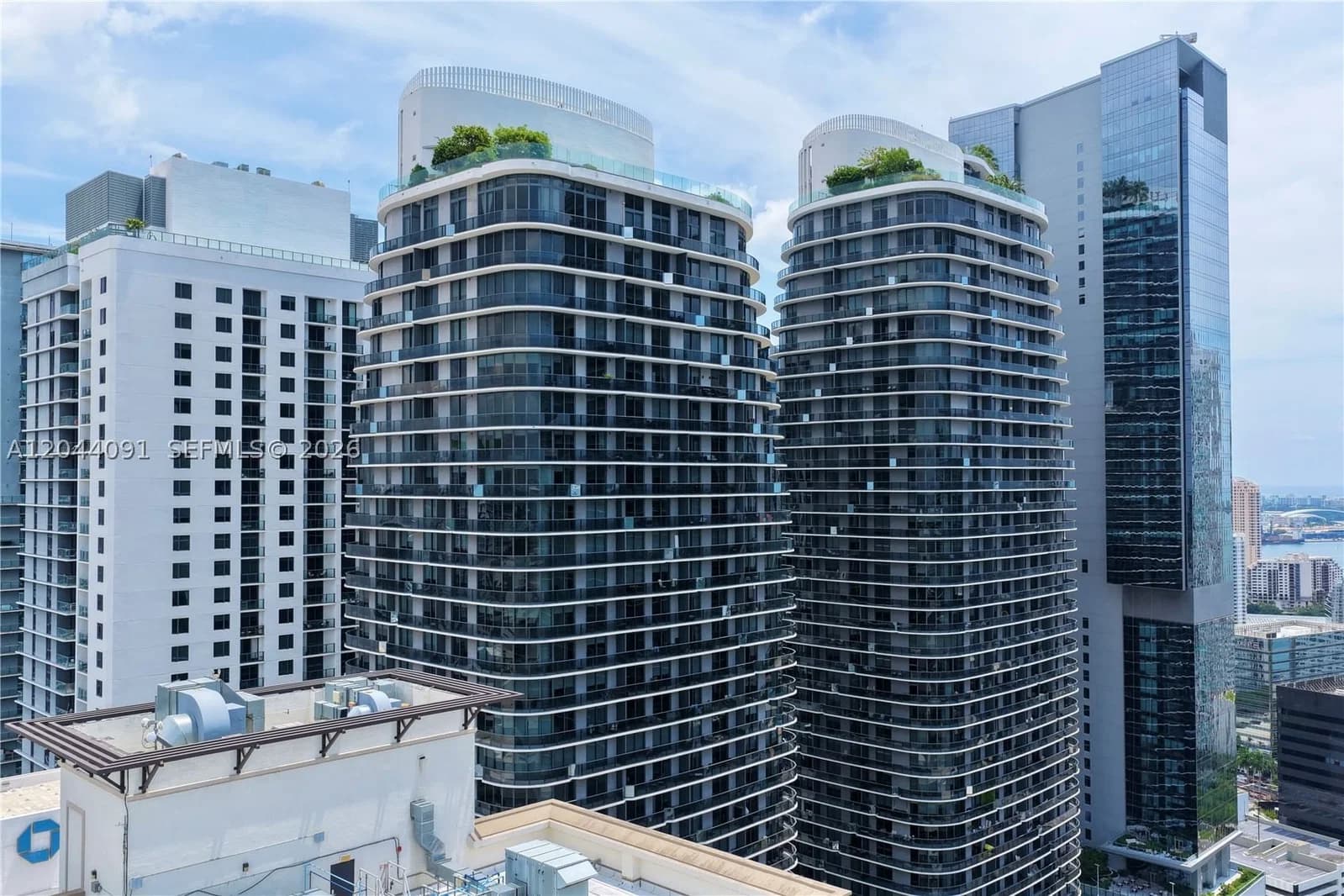 2+1 Condo — 55 9th St #2208, Miami, FL 33130