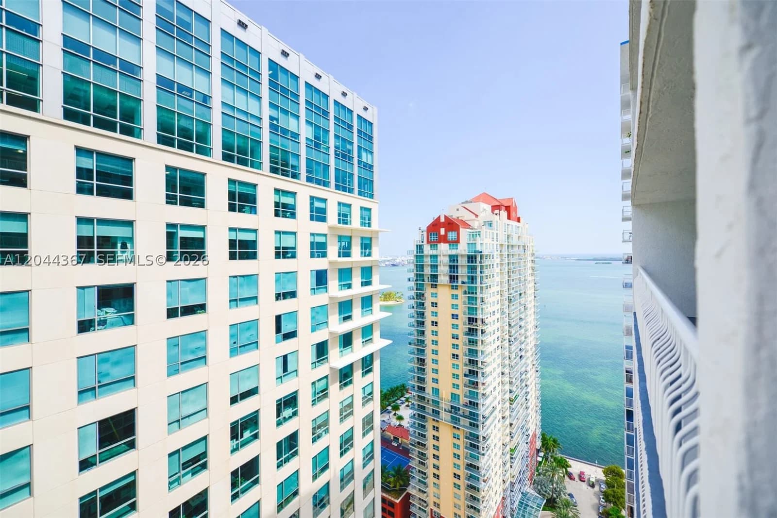 1+1 Condo — 1200 Brickell Bay Dr #3614, Miami, FL 33131