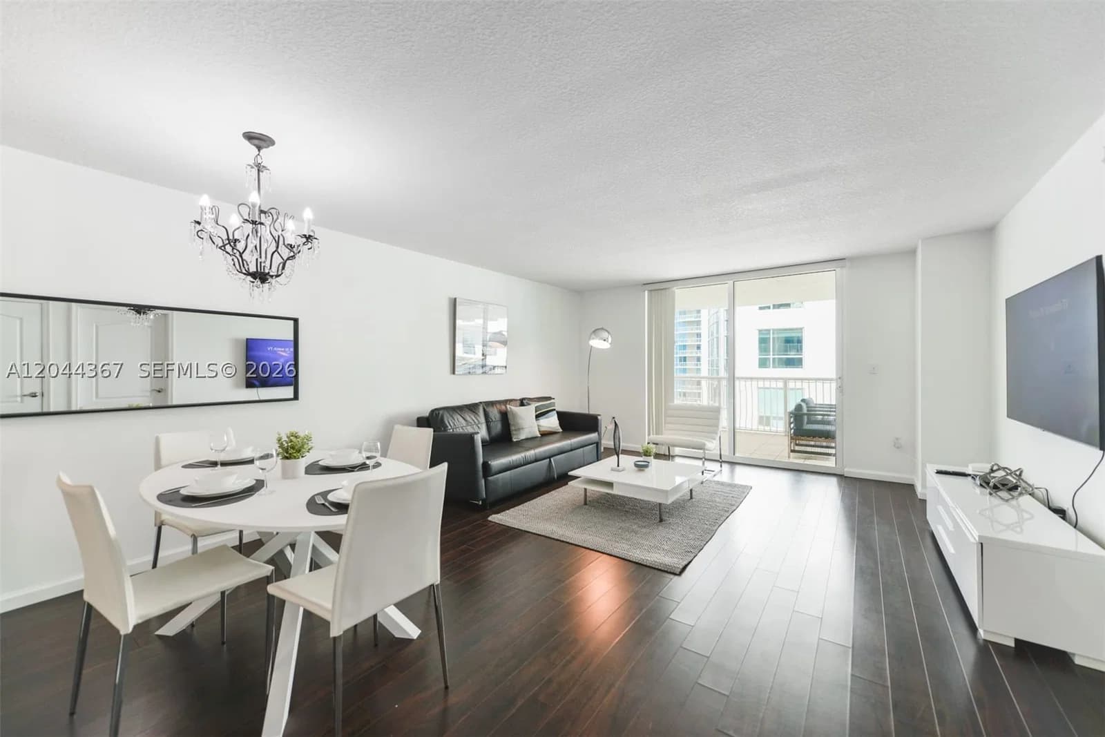 1+1 Condo — 1200 Brickell Bay Dr #3614, Miami, FL 33131