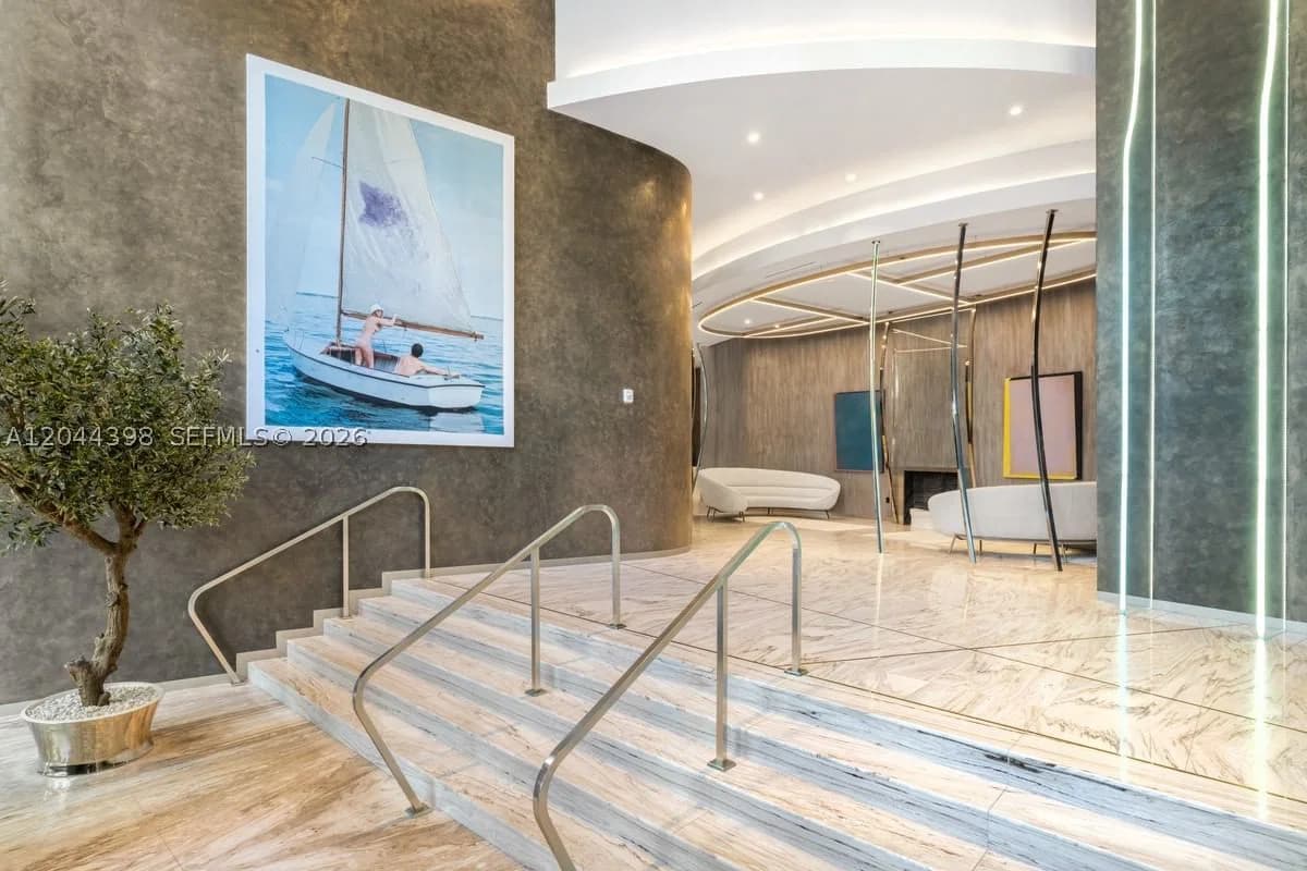 1+1 Condo — 1000 Brickell Plz #3410, Miami, FL 33131